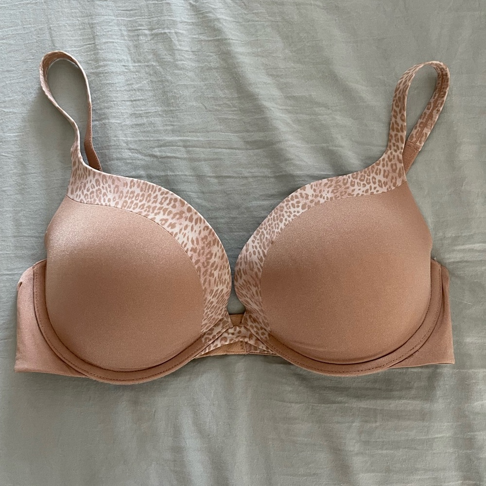 Nude Victoria’s secret push up bra